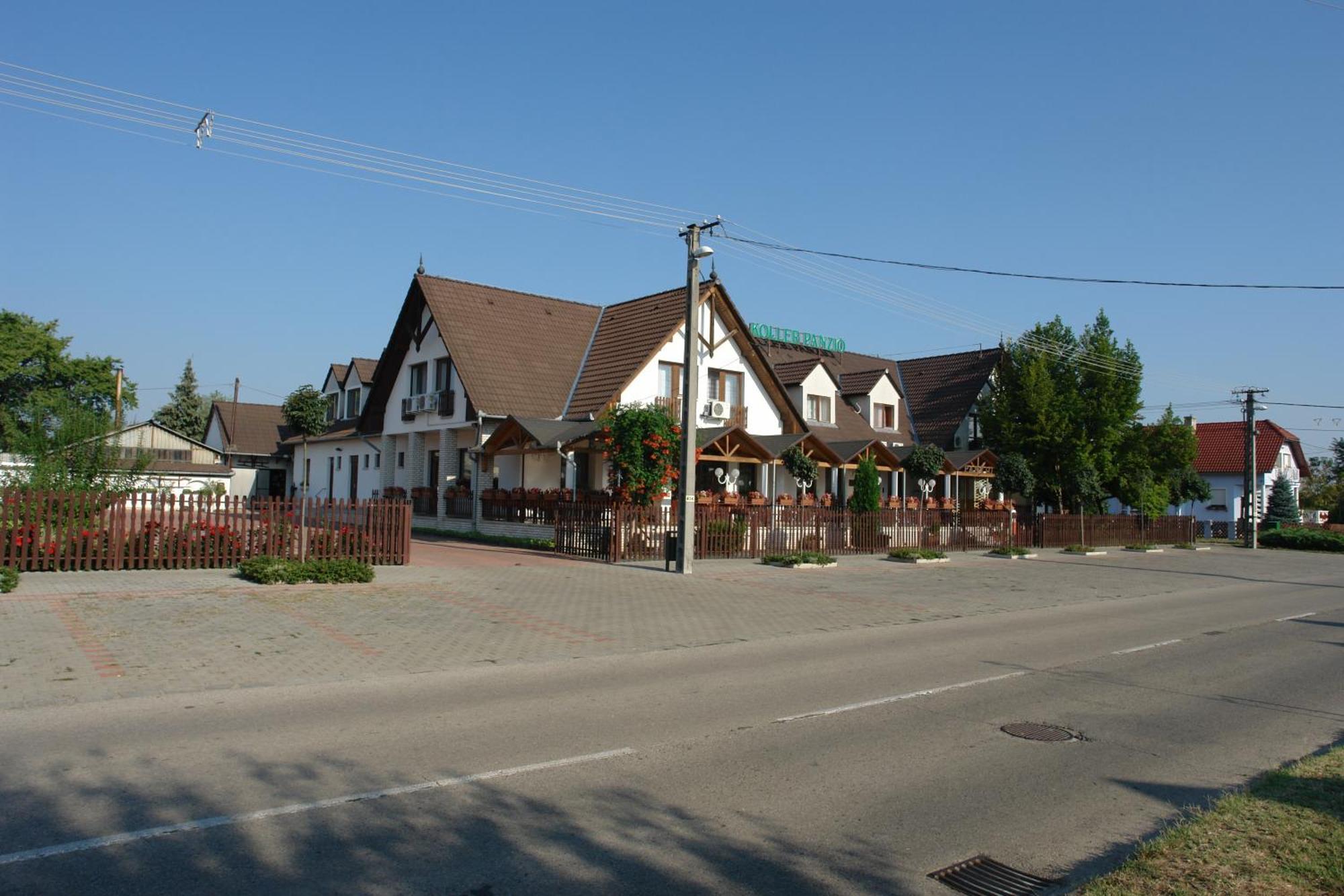 Koller Panzio Otel Bonyhád Dış mekan fotoğraf